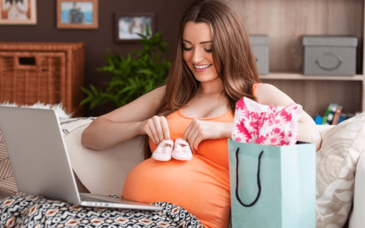 Packing Your Hospital Bag: Top Must-Haves for Expecting Moms